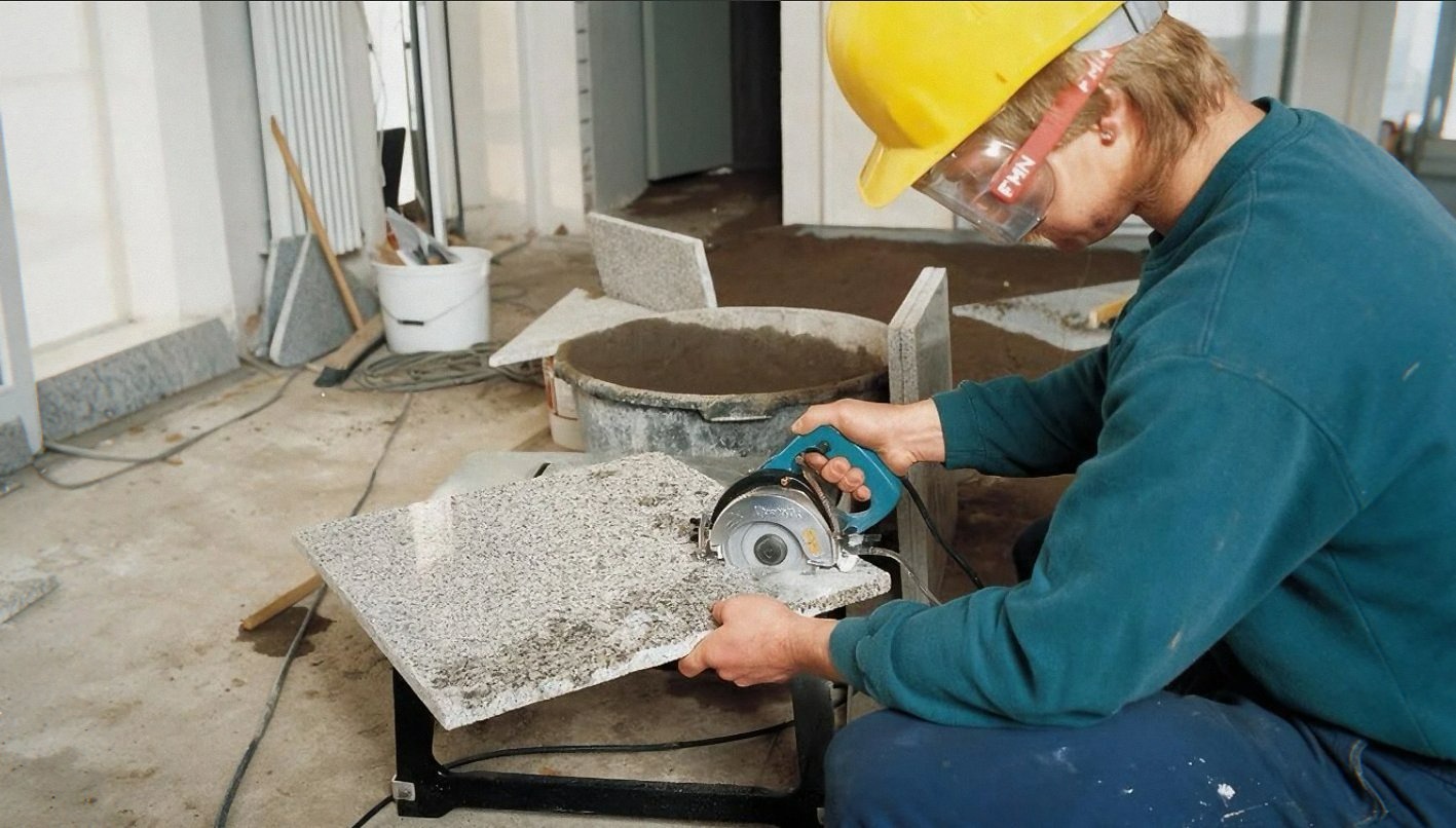 Makita 4101RH 5-Inch